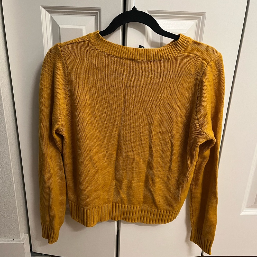 H&M Yellow Crew Neck Sweater